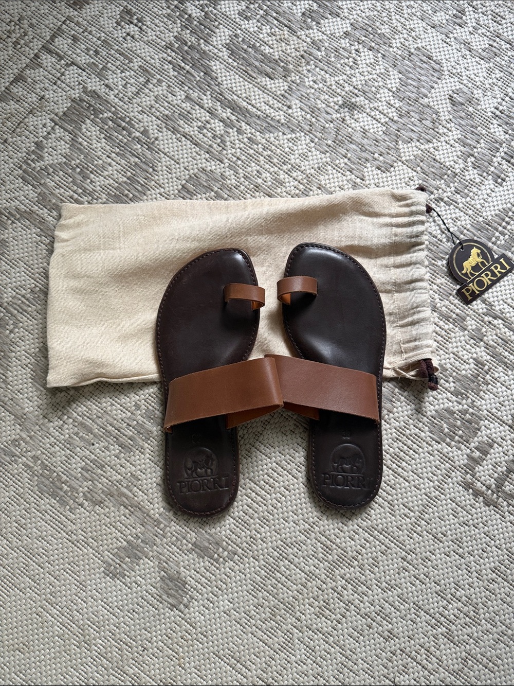 NWT Handmade in Pakistan Brown Leather Toe-Ring Slide Sandals